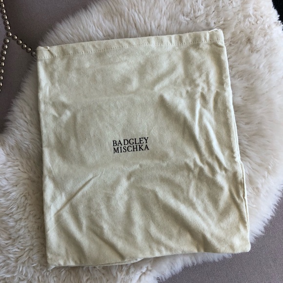 Badgley Mischka Women’s Romance Wedge Sandal - Picture 3 of 8